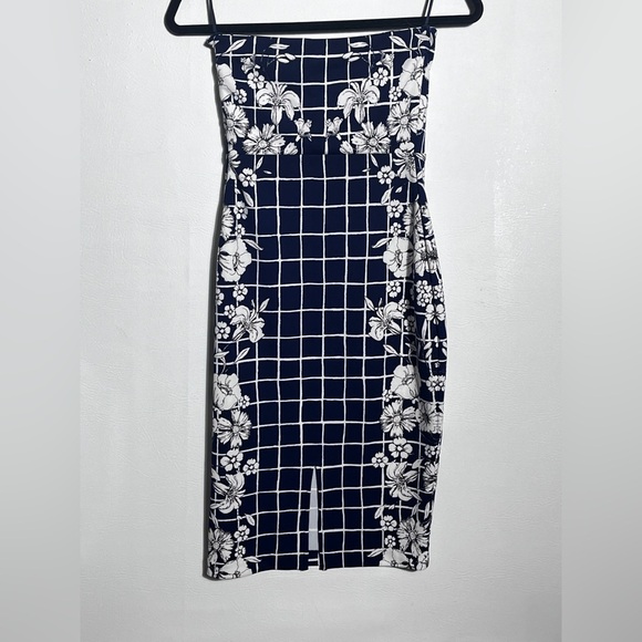 Express Navy and White Strapless Floral Dress - Picture 4 of 10